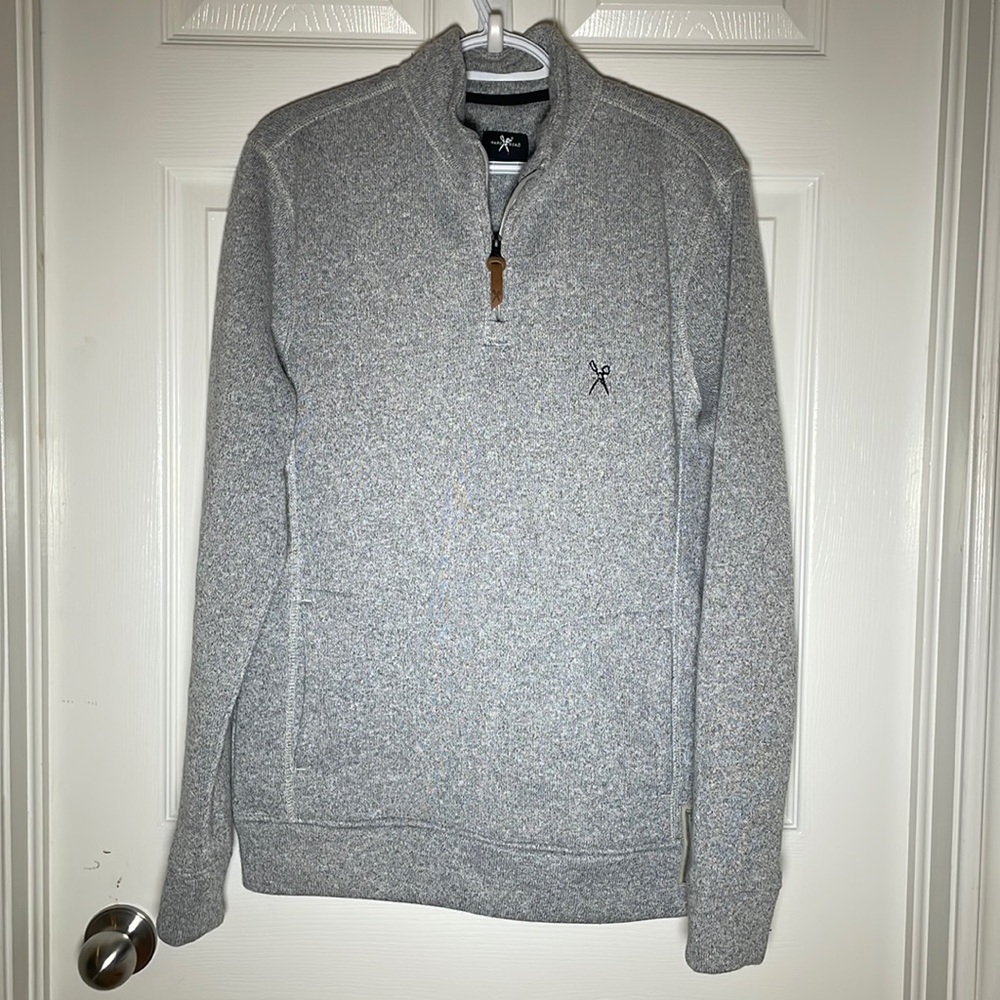 Medium Men’s Mark Ecko Grey 1/4 zip Sweater with Pockets